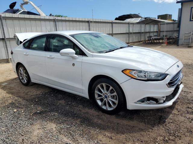 Седаны FORD FUSION 2017 Белы