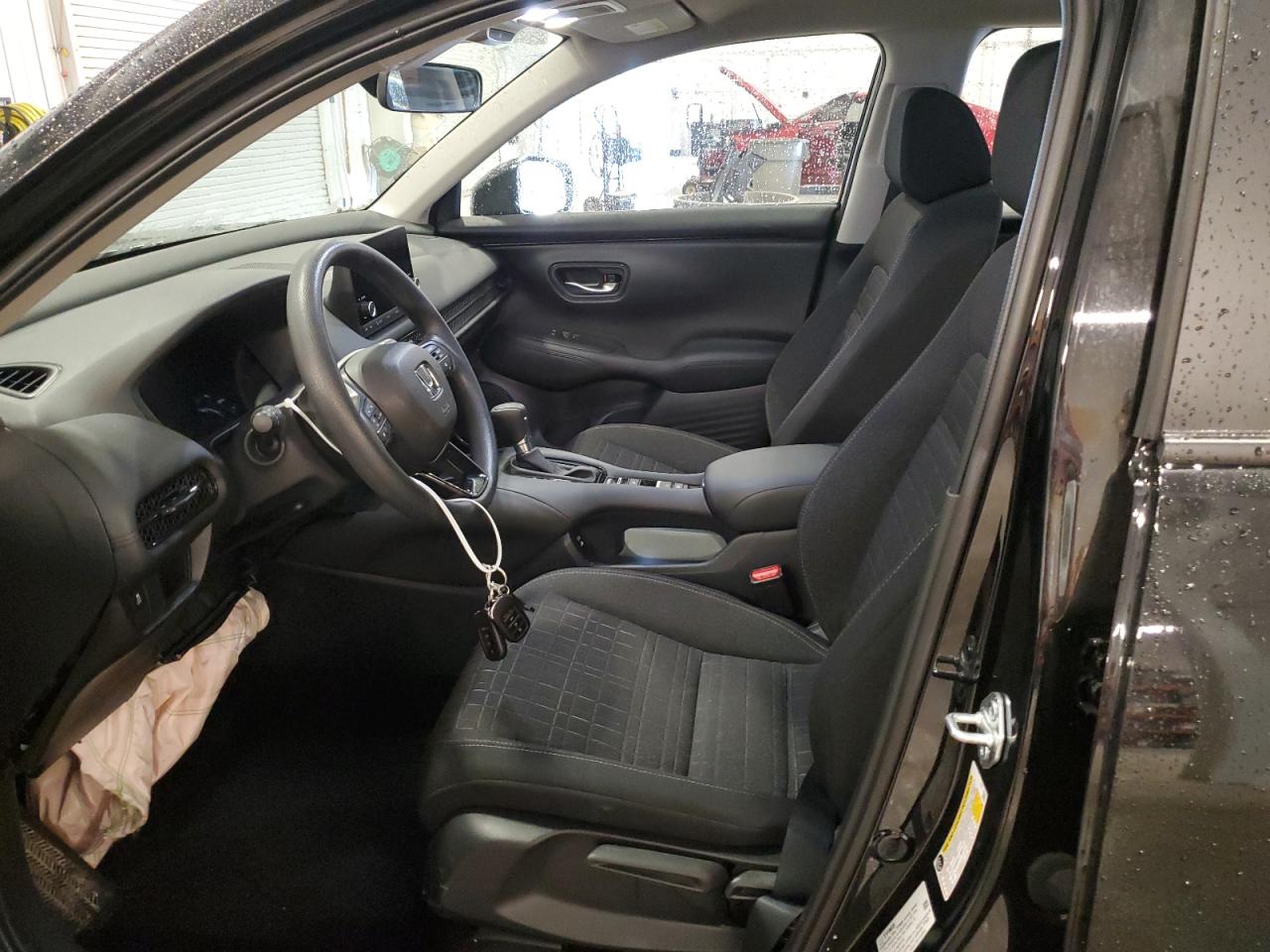 2025 Honda Hr-V Lx VIN: 3CZRZ2H34SM721889 Lot: 69852985