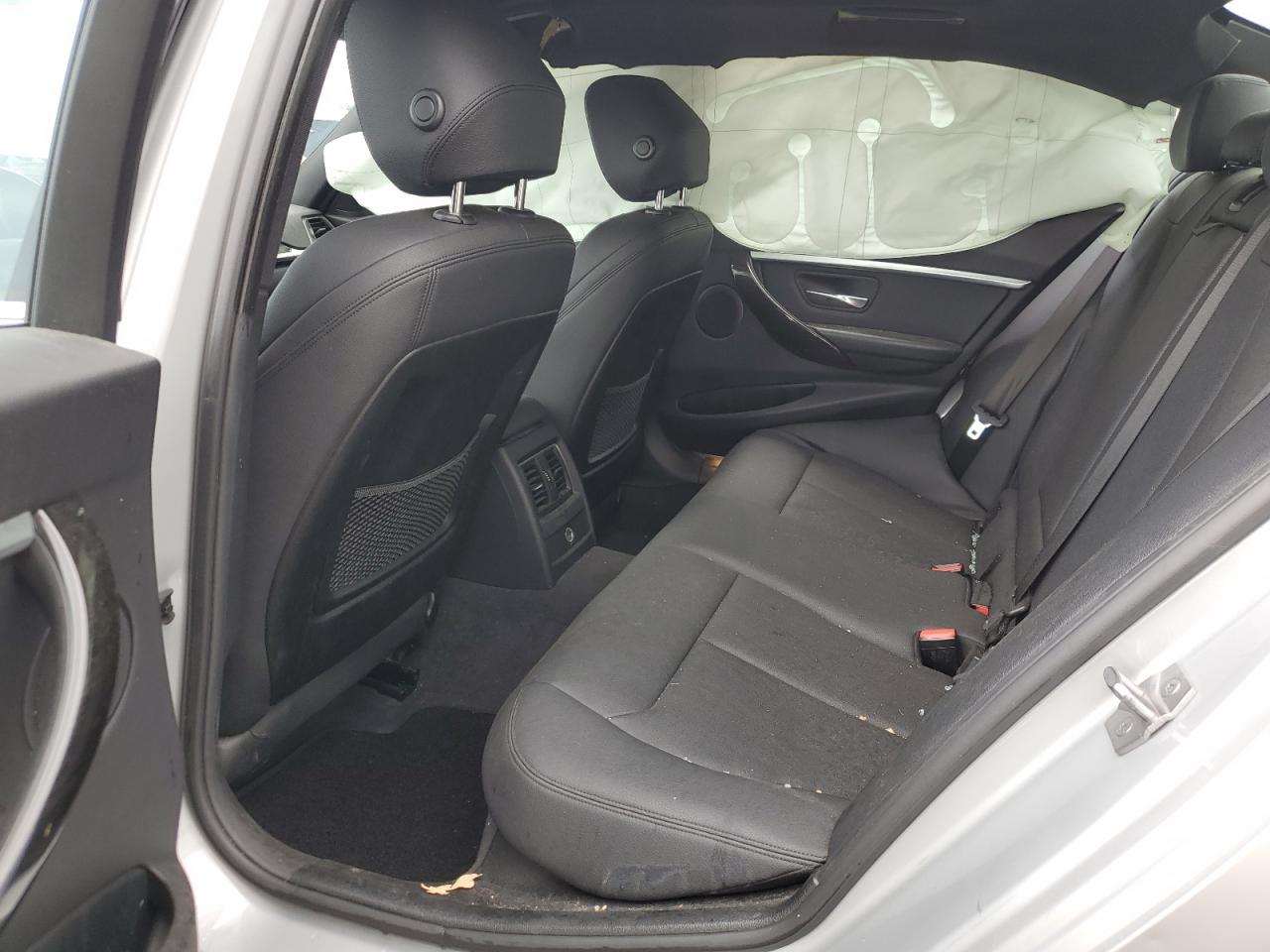 2018 BMW 330 Xi VIN: WBA8D9G58JNU67570 Lot: 67218225