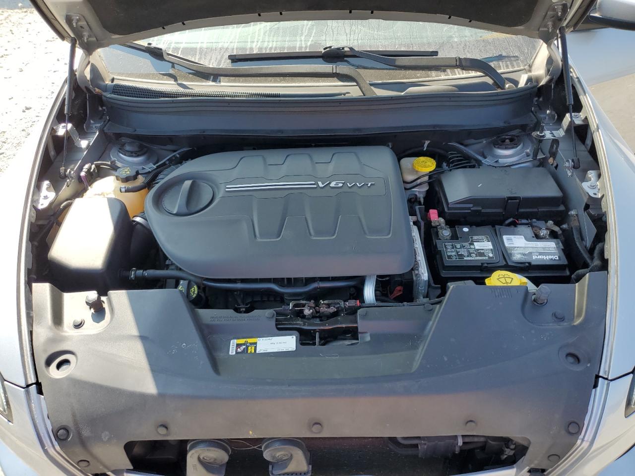 2015 Jeep Cherokee Latitude VIN: 1C4PJMCS2FW740185 Lot: 69464815