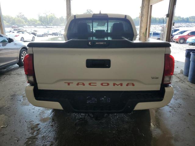  TOYOTA TACOMA 2018 Белы