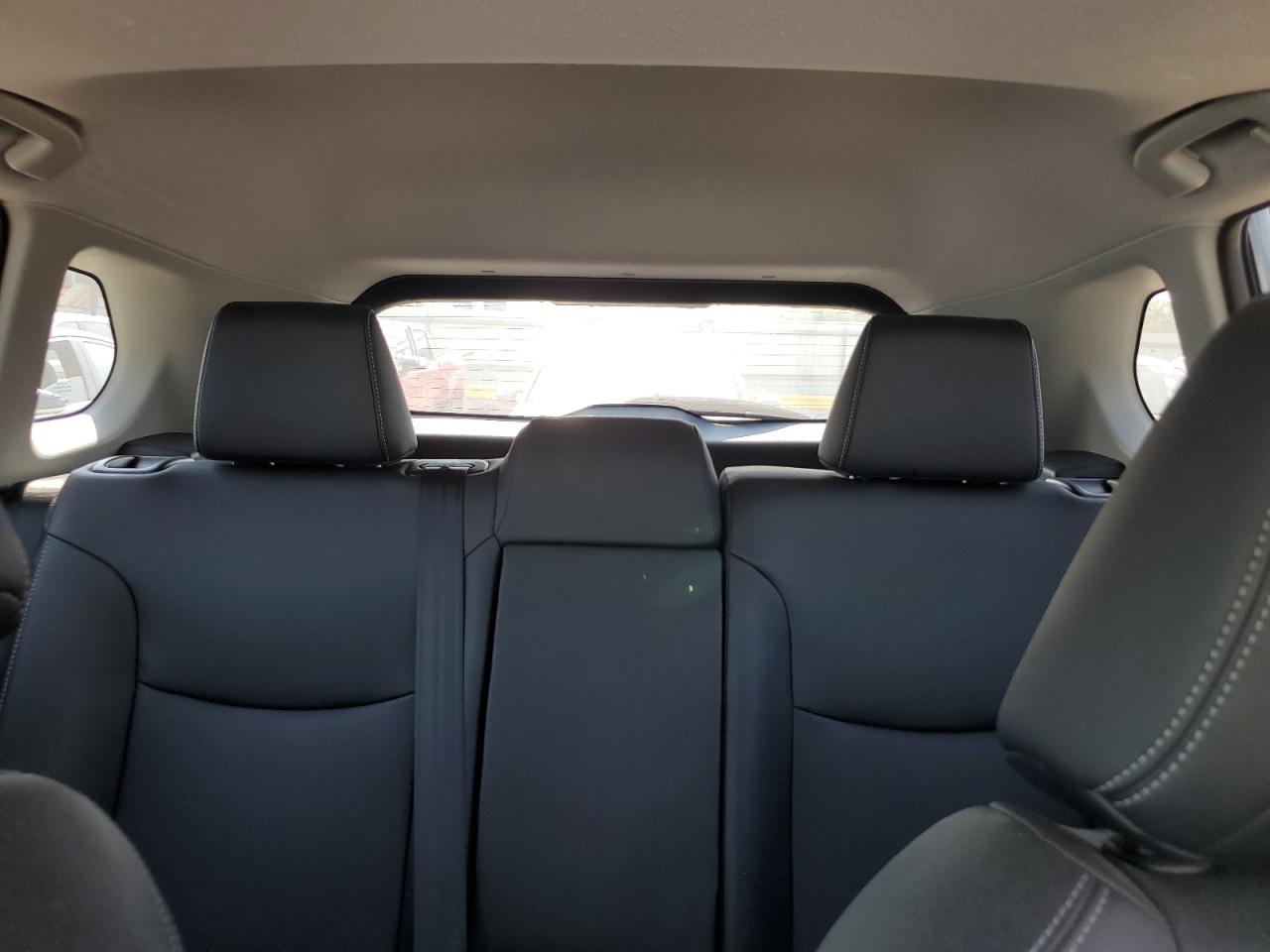 2023 Toyota Corolla Cross Xle VIN: 7MUDAAAG2PV053165 Lot: 67424475