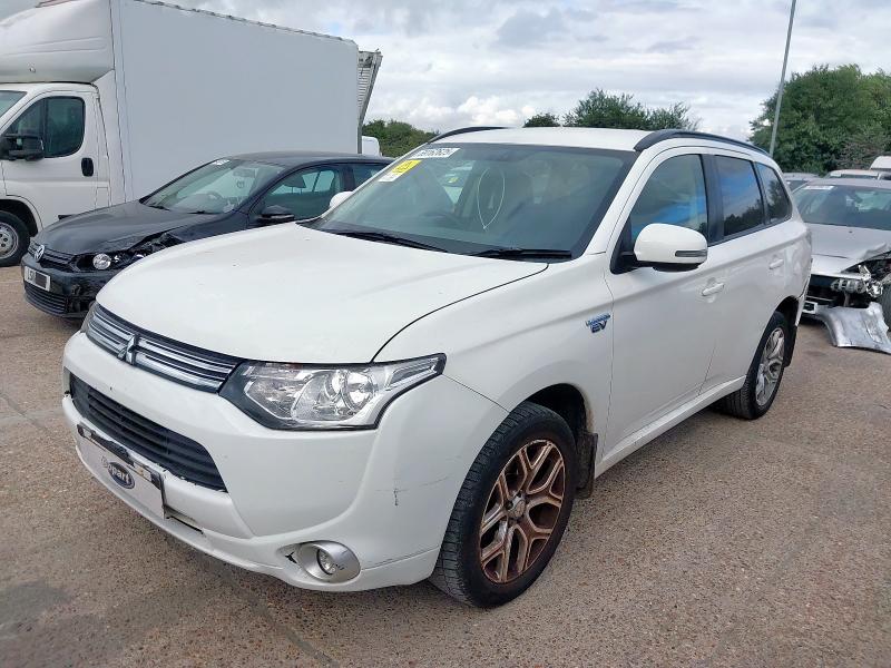 2015 MITSUBISHI OUTLANDER 2.0 PHEV GX3H 5DR AUTO for sale at Copart SANDWICH