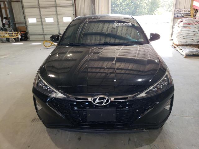  HYUNDAI ELANTRA 2019 Черный