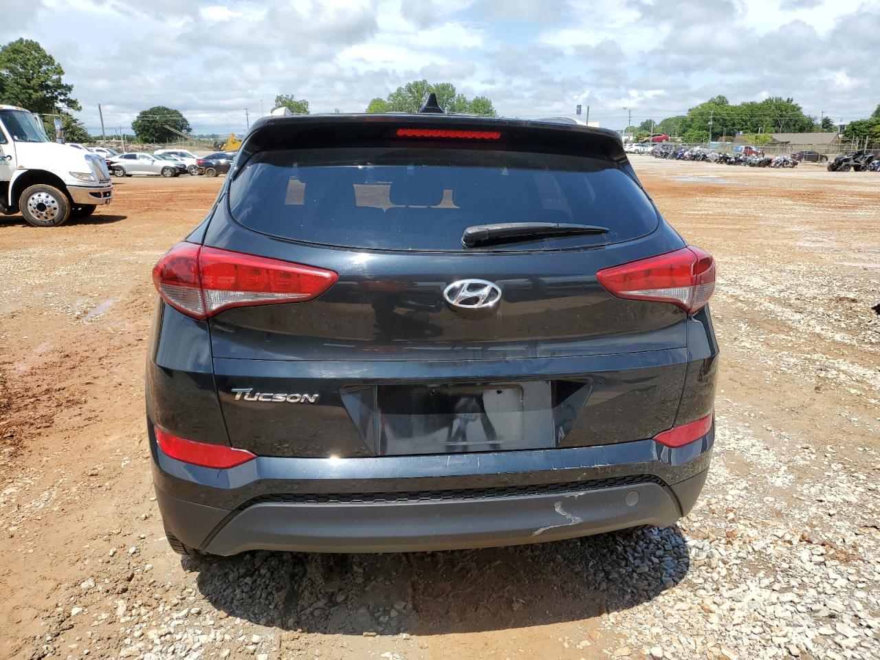 2018 Hyundai Tucson Sel VIN: KM8J33A40JU654677 Lot: 68417535