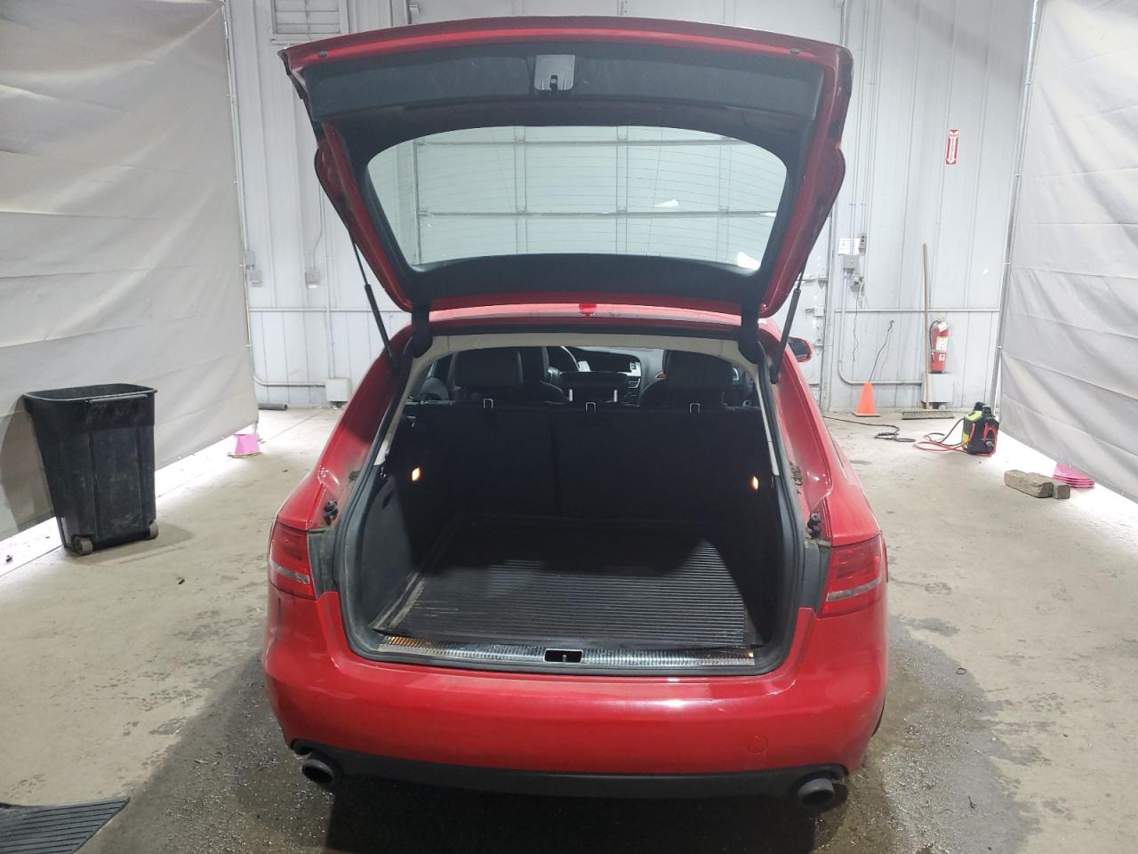 2011 Audi A4 Premium VIN: WAUSFAFL5BA015599 Lot: 70640055