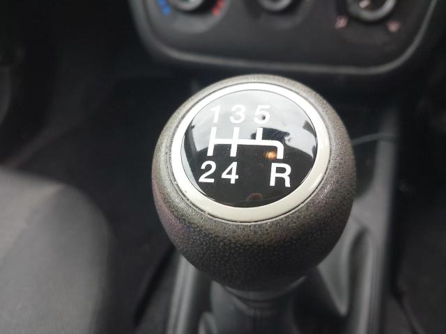 2015 FIAT PUNTO POP 