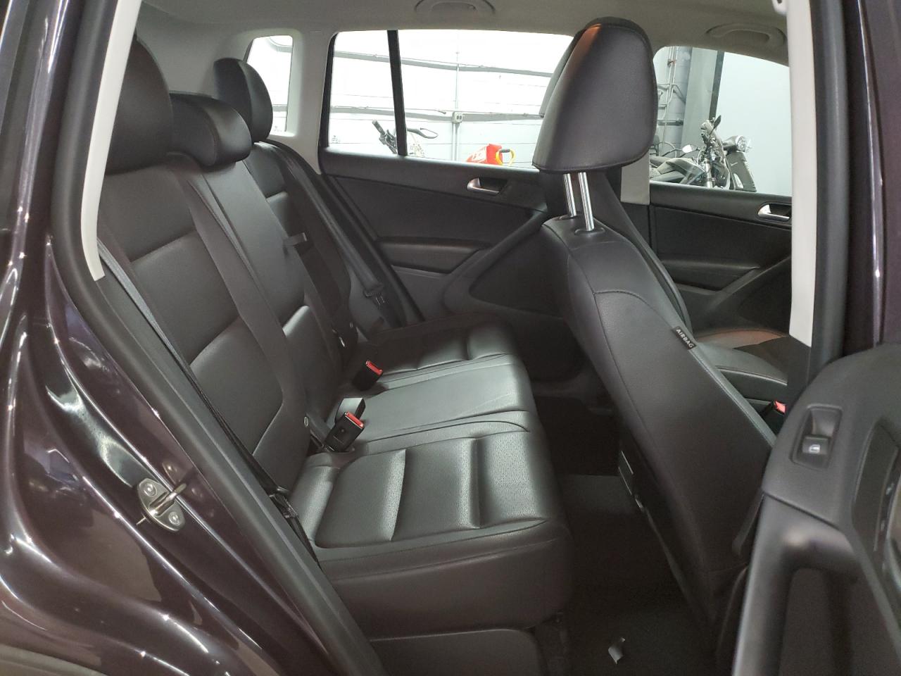 2016 Volkswagen Tiguan S VIN: WVGBV7AX4GW608587 Lot: 69443935