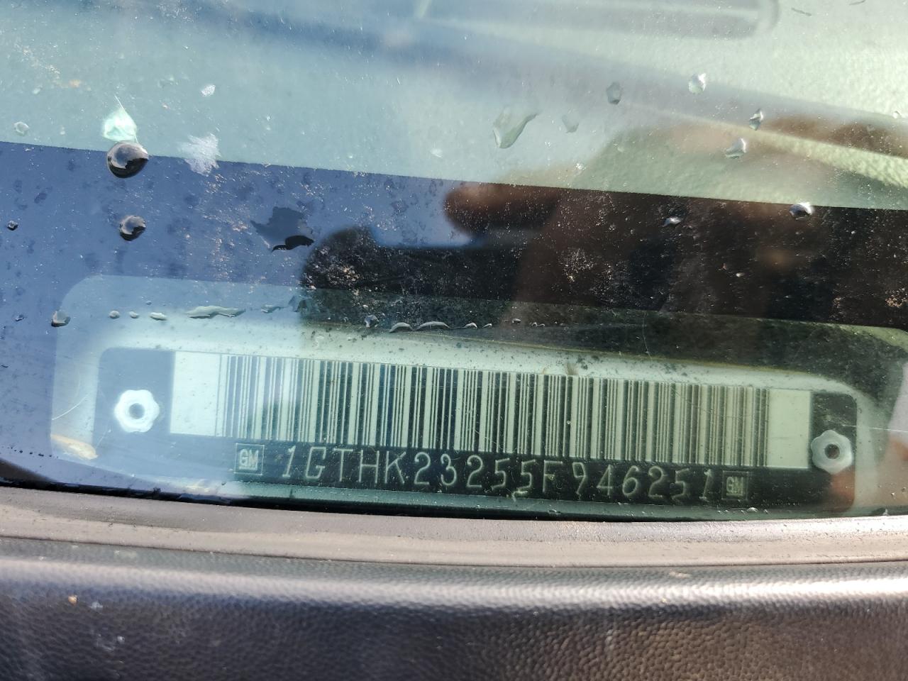 2005 GMC Sierra K2500 Heavy Duty VIN: 1GTHK23255F946251 Lot: 70181495