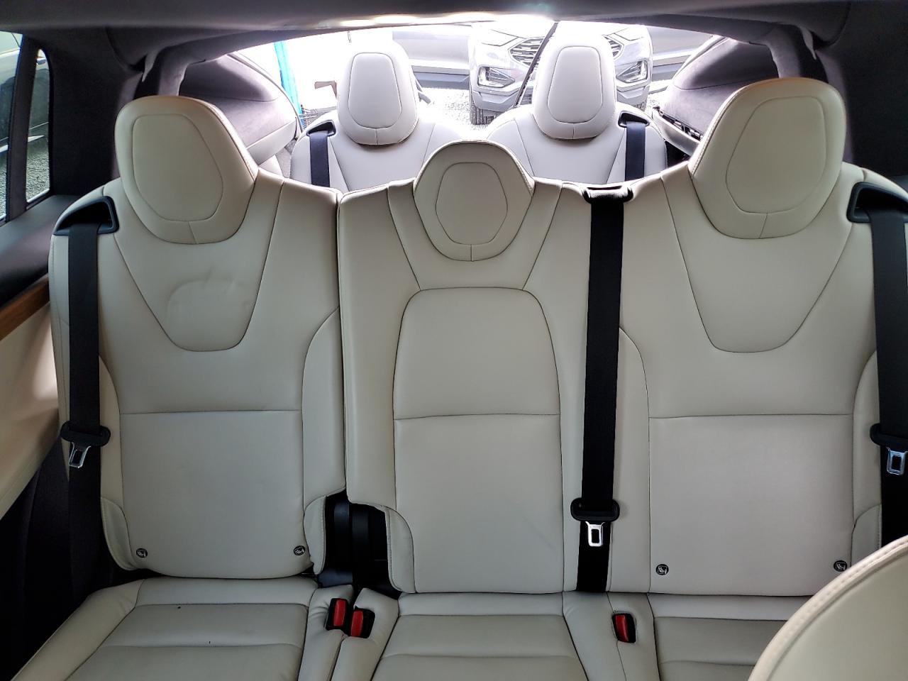 2020 Tesla Model X VIN: 5YJXCAE29LF235962 Lot: 68394095