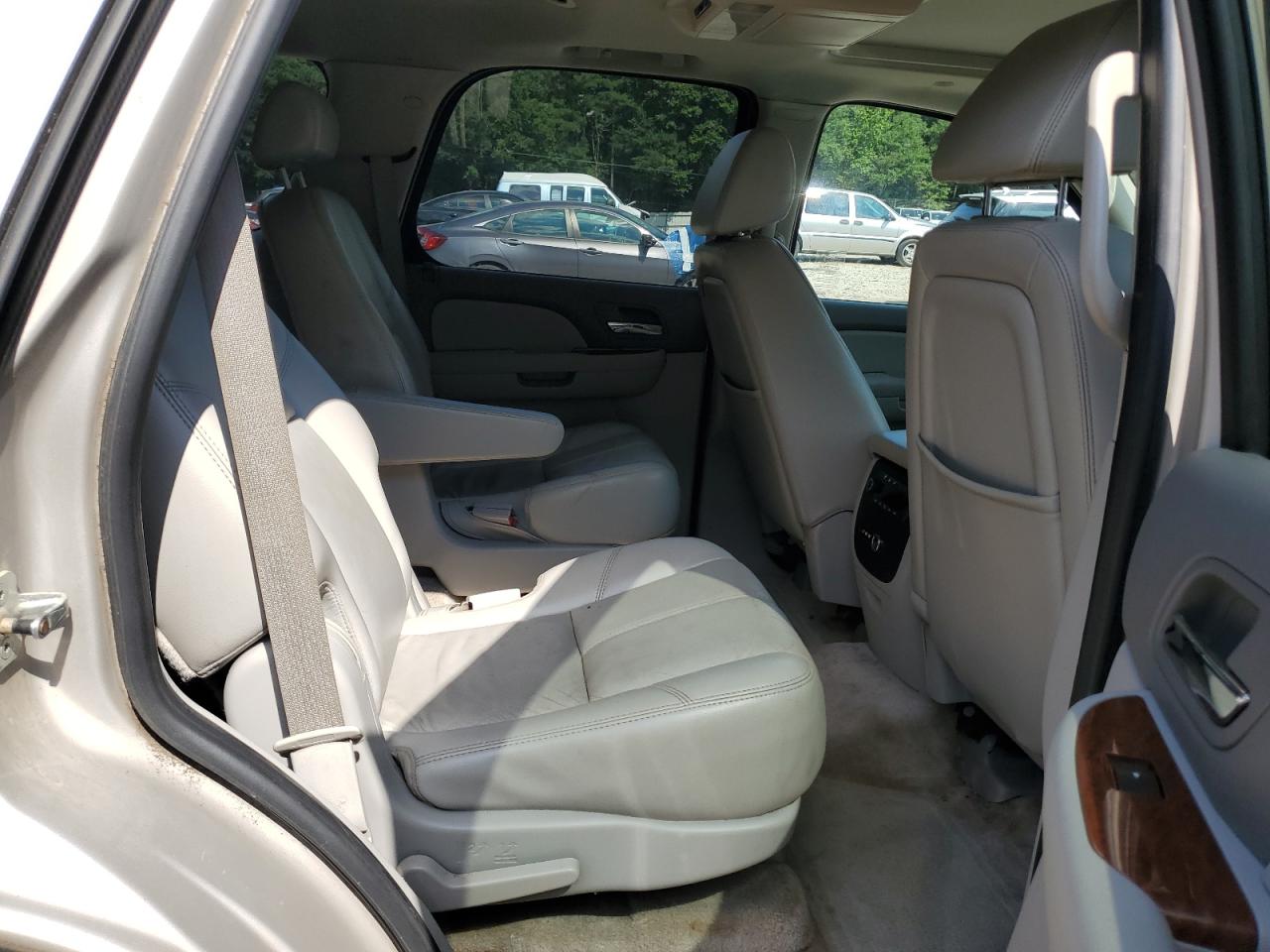 2007 GMC Yukon VIN: 1GKFC13J97J142626 Lot: 70885445