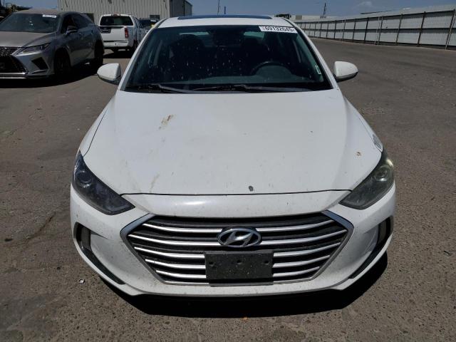  HYUNDAI ELANTRA 2017 Белы