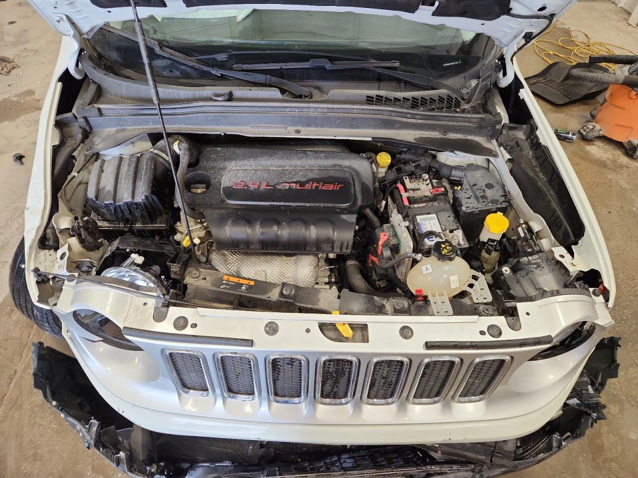 2016 Jeep Renegade Limited VIN: ZACCJBDT3GPC73688 Lot: 68966475