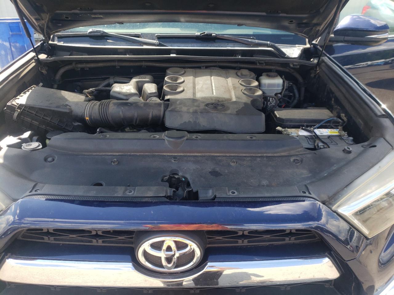 2015 Toyota 4Runner Sr5/Sr5 Premium VIN: JTEBU5JR2F5220626 Lot: 71143205