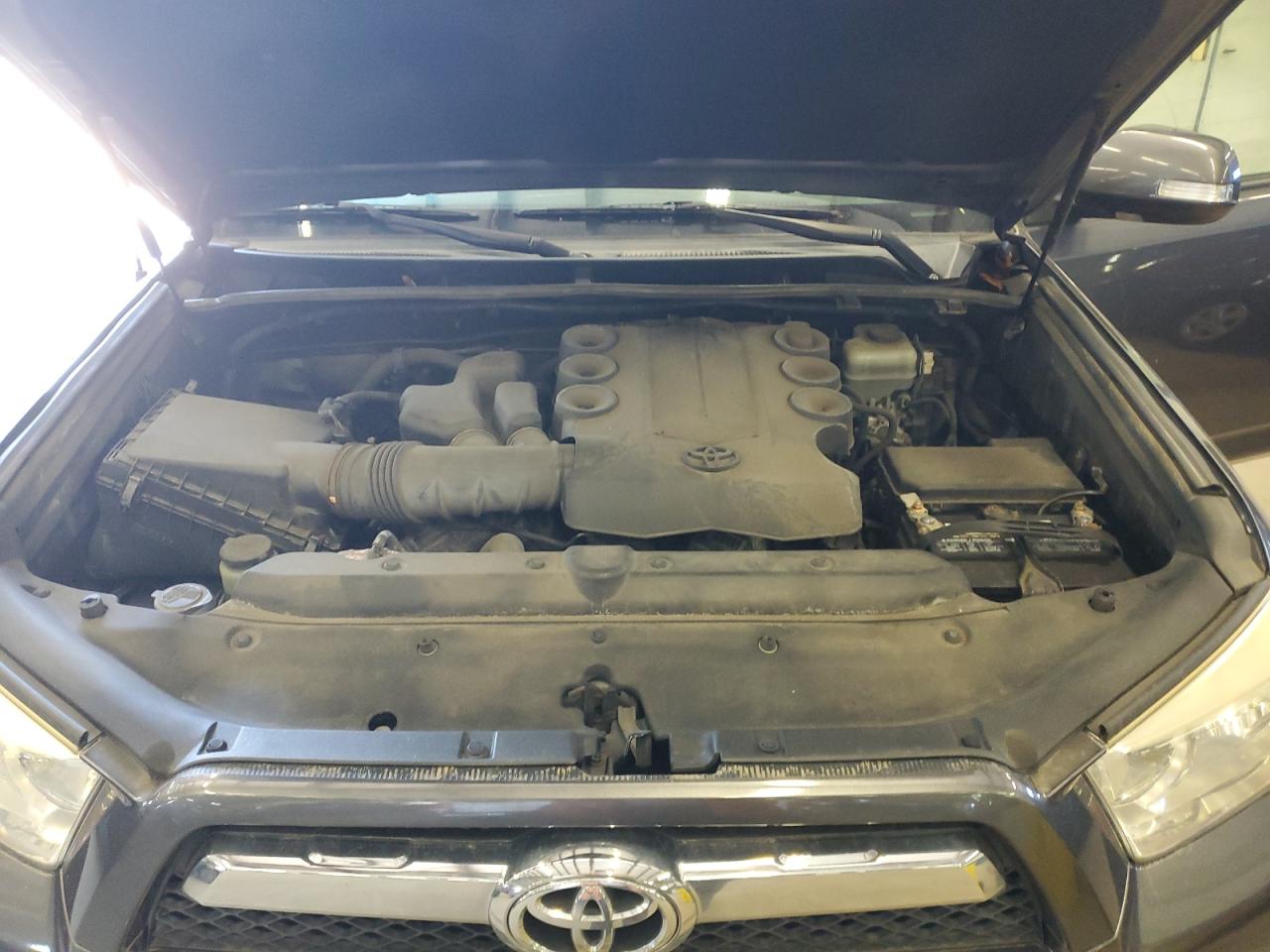 2011 Toyota 4Runner Sr5 VIN: JTEBU5JR4B5043944 Lot: 68995735