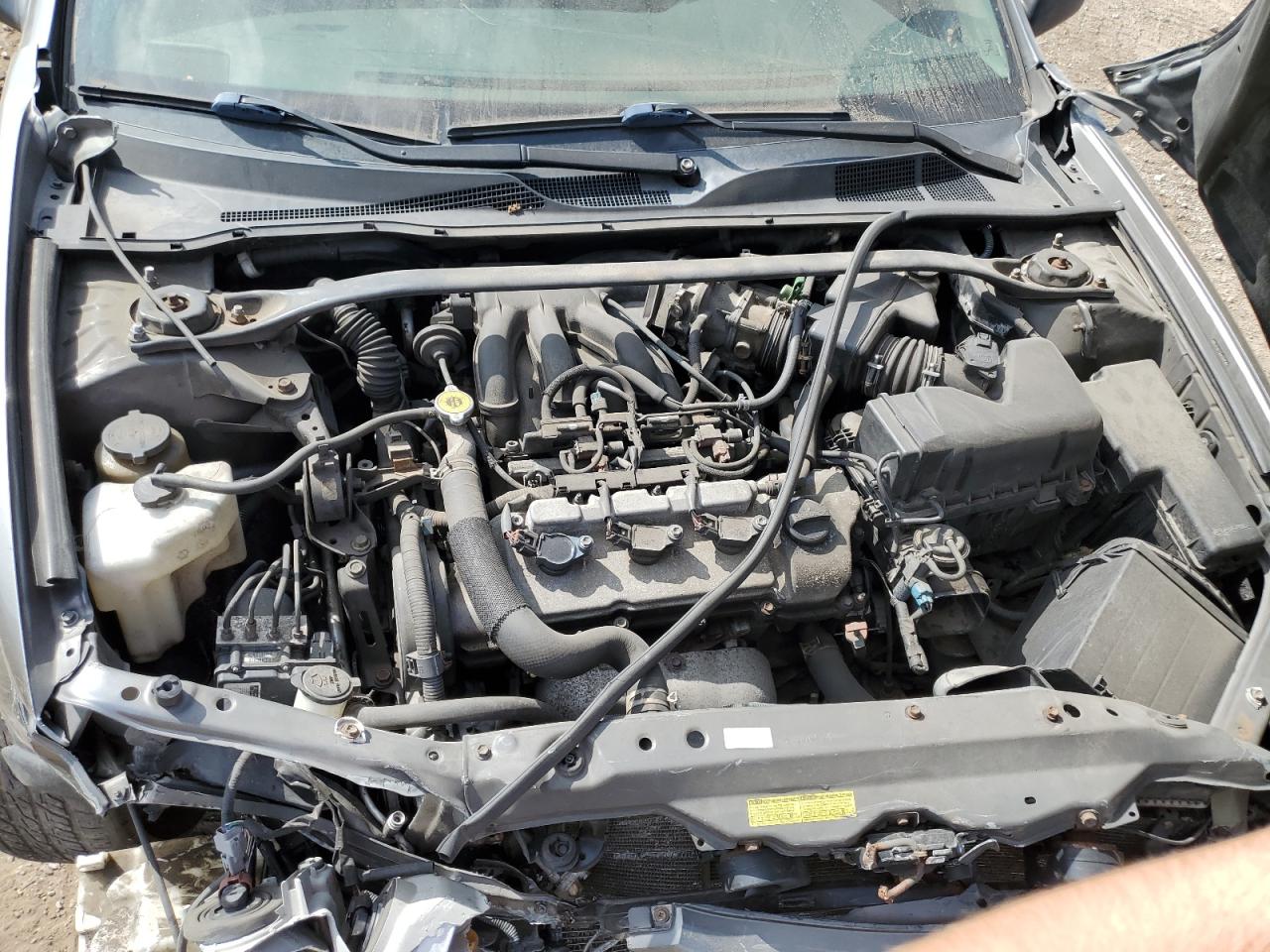 2005 Toyota Camry Le VIN: 4T1BF32K45U615184 Lot: 70672875