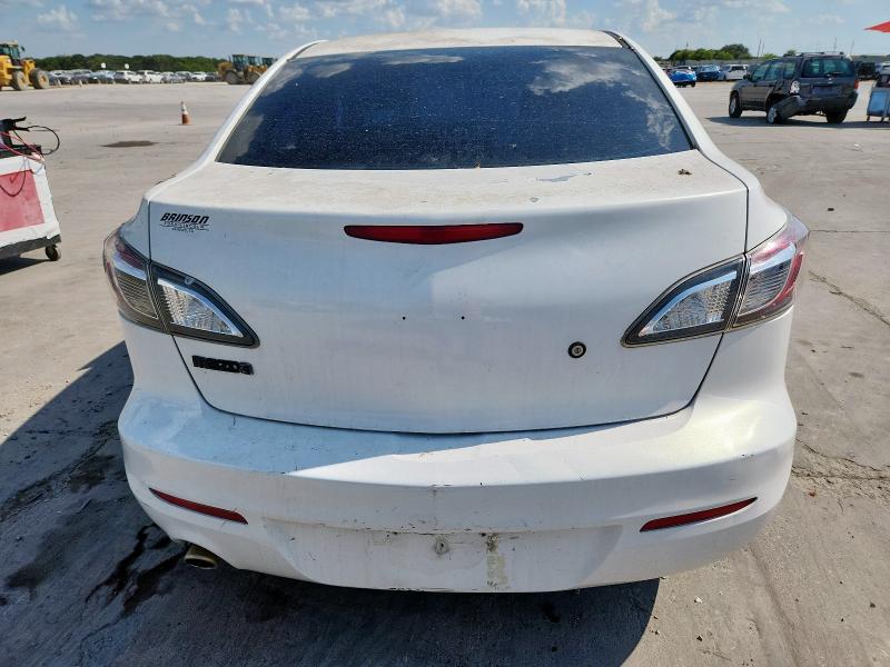 Sedans MAZDA 3 2012 White