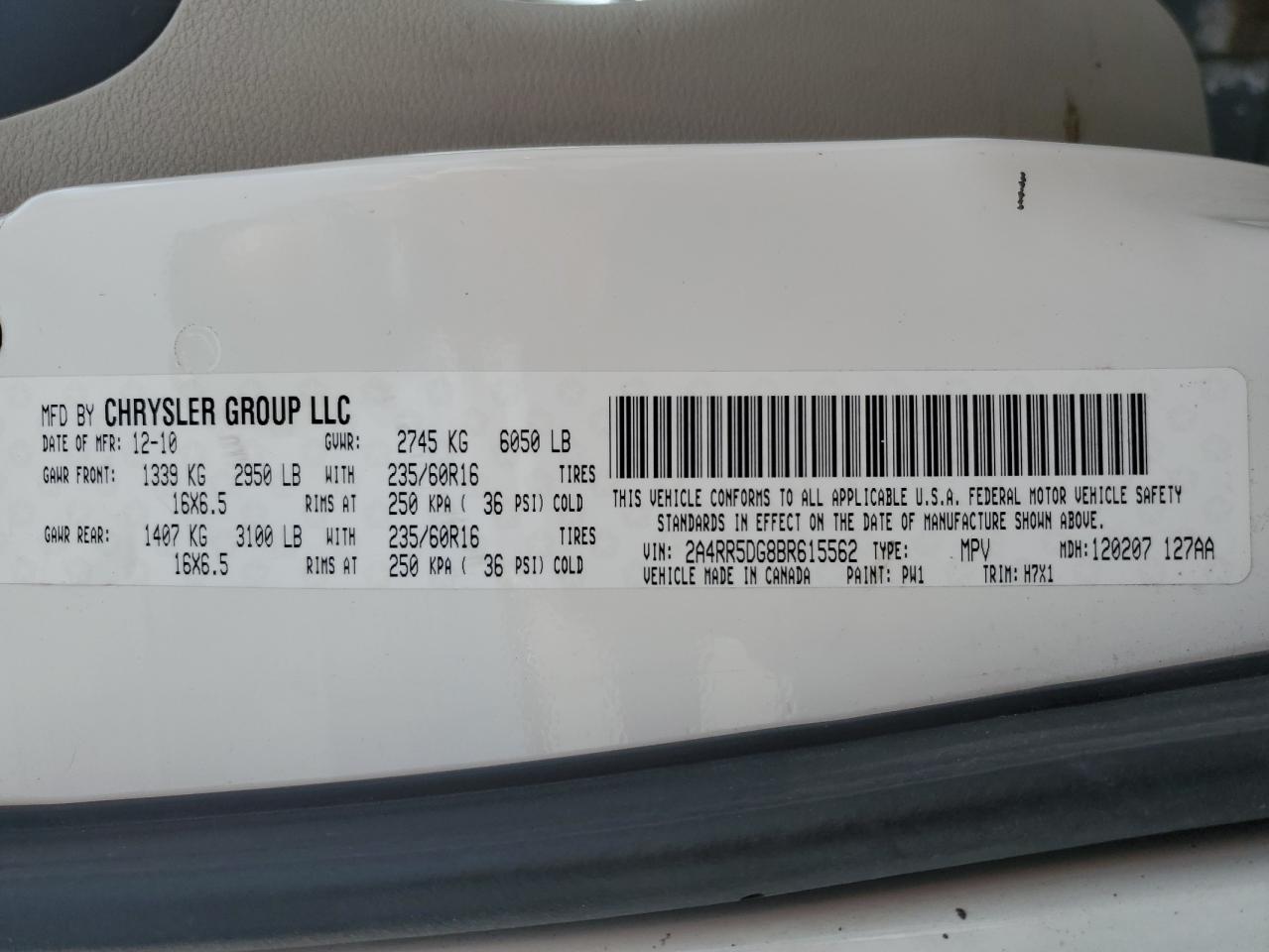 2011 Chrysler Town & Country Touring VIN: 2A4RR5DG8BR615562 Lot: 70165965