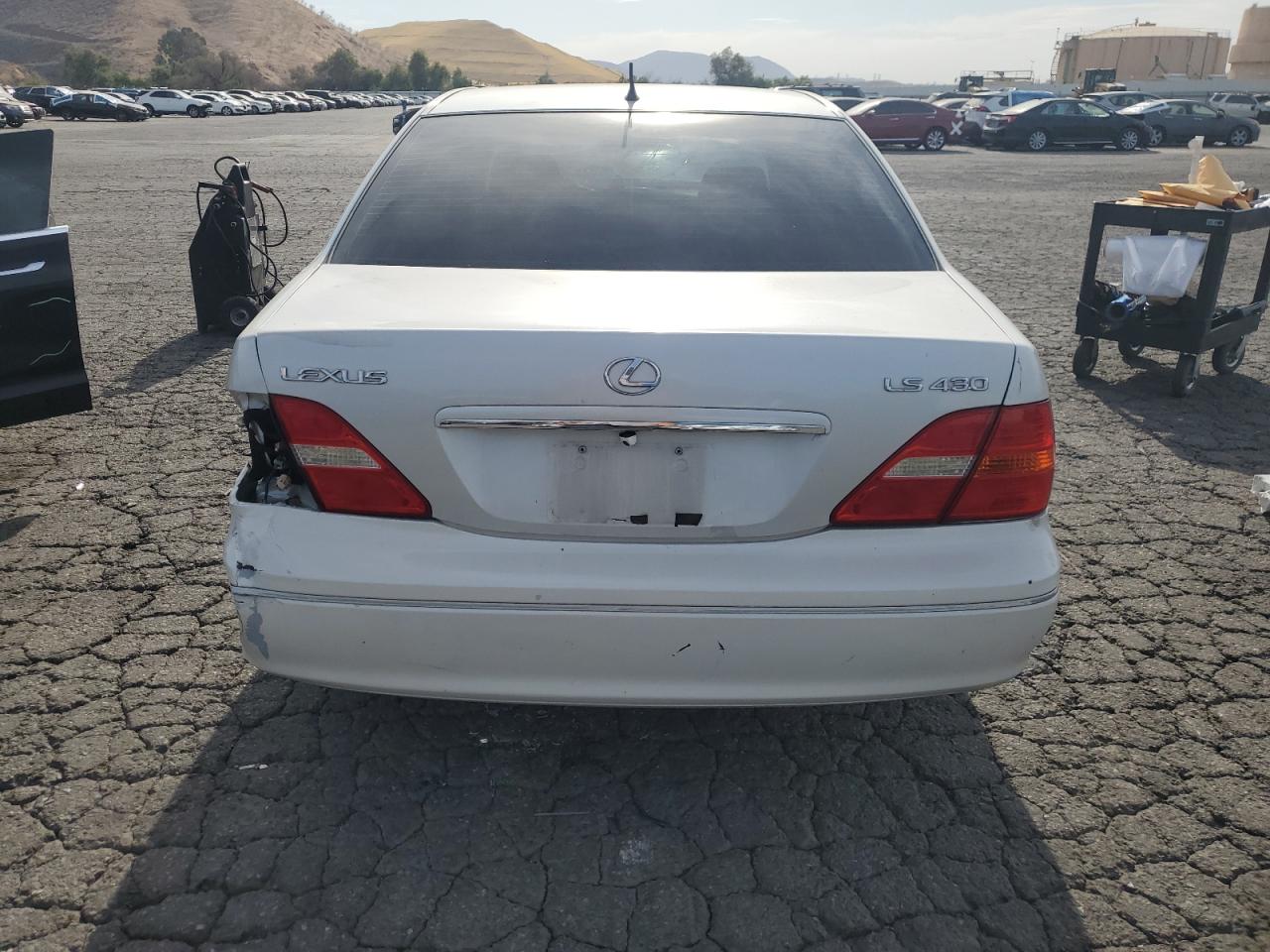 2001 Lexus Ls 430 VIN: JTHBN30F810017998 Lot: 69833265