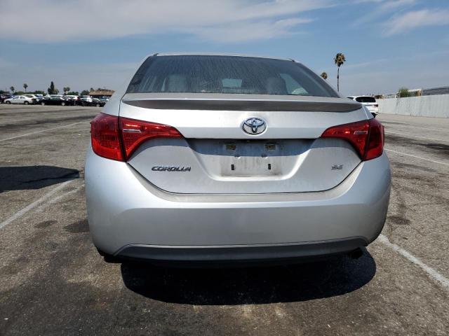  TOYOTA COROLLA 2017 Srebrny