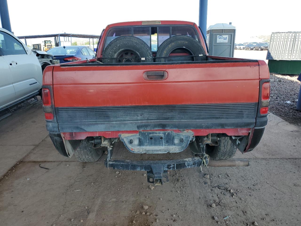 1996 Dodge Ram 1500 VIN: 3B7HC13Y6TM198084 Lot: 68398495