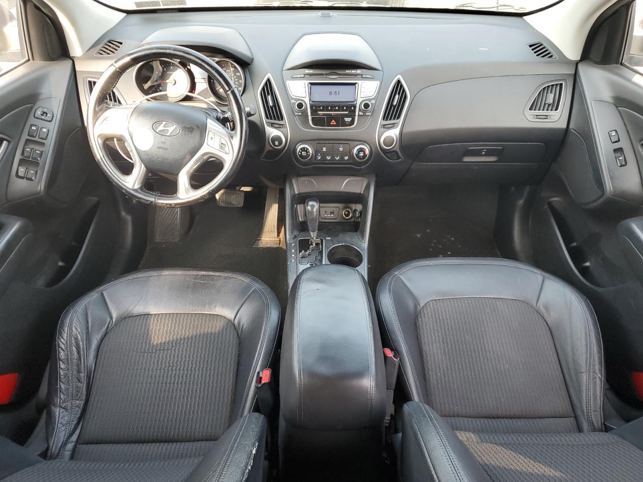 KM8JU3AC6BU196861 2011 Hyundai Tucson Gls