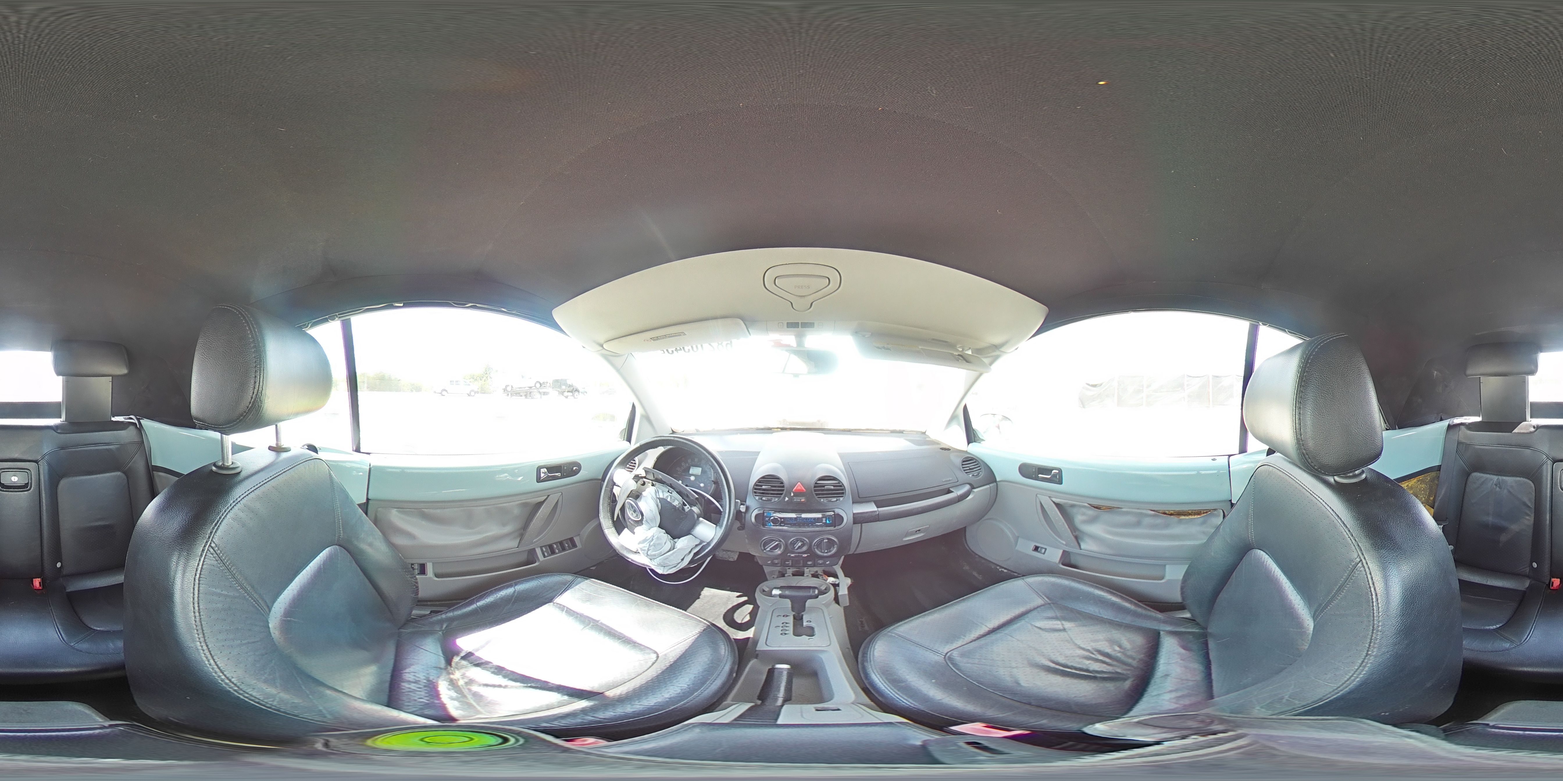 2005 Volkswagen New Beetle Gls VIN: 3VWCD31Y05M300131 Lot: 68210545