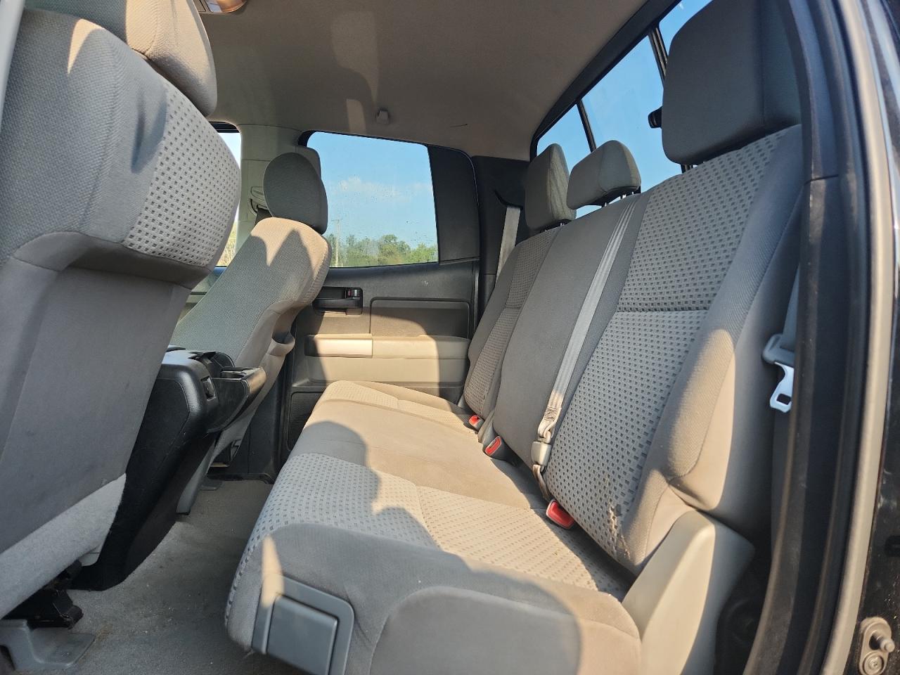 2011 Toyota Tundra Double Cab Sr5 VIN: 5TFUM5F18BX020431 Lot: 69010675