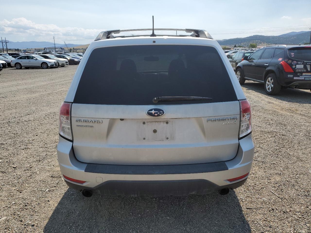 2011 Subaru Forester Limited VIN: JF2SHAEC0BH739983 Lot: 69852965
