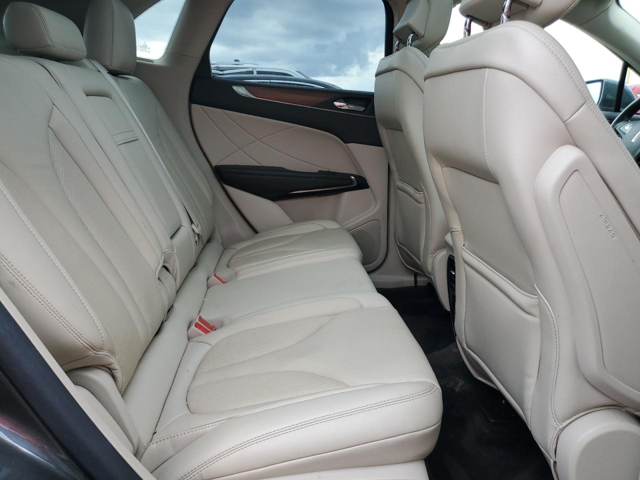 2017 Lincoln Mkc Select VIN: 5LMCJ2D90HUL00665 Lot: 70585265