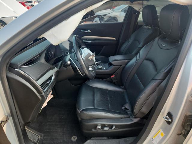  CADILLAC XT4 2020 Srebrny