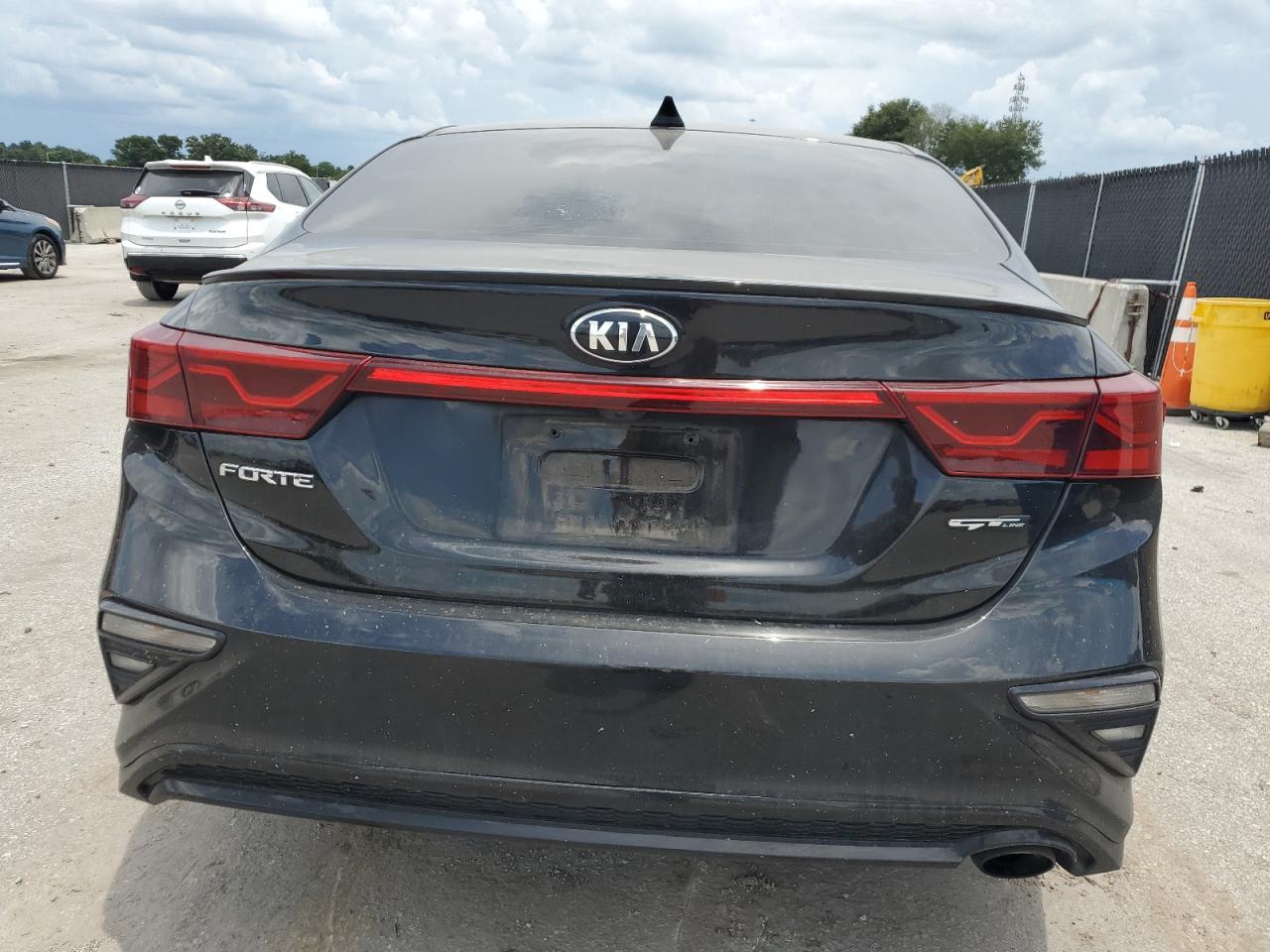 3KPF34AD2ME328494 2021 Kia Forte Gt Line