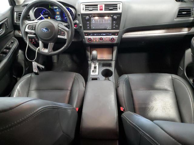  SUBARU OUTBACK 2016 Granatowy