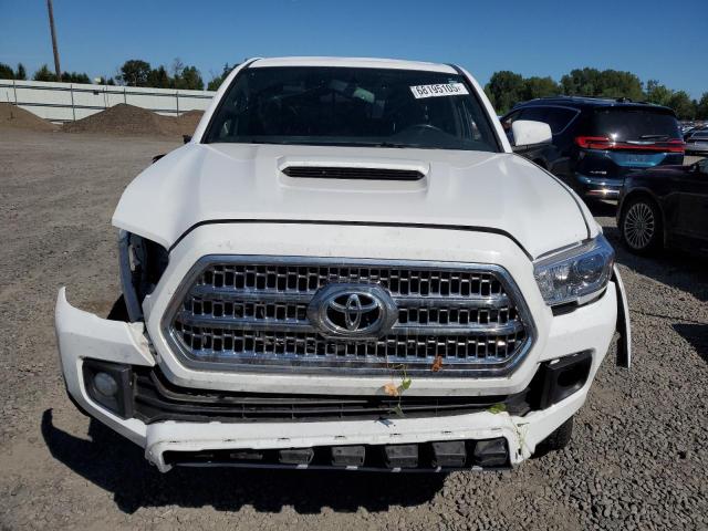  TOYOTA TACOMA 2017 Белы