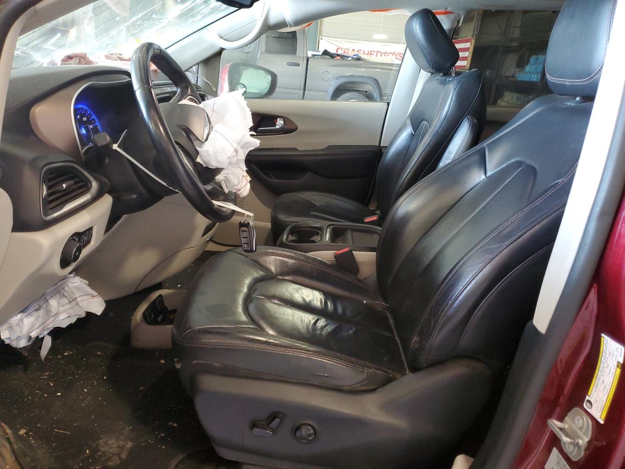 2017 Chrysler Pacifica Touring L VIN: 2C4RC1BG2HR795469 Lot: 68463335