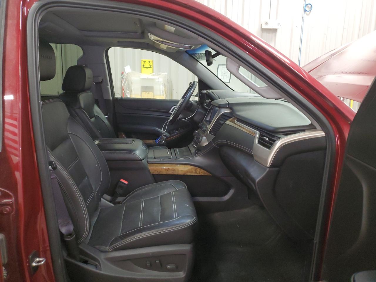 2017 GMC Yukon Xl Denali VIN: 1GKS2HKJ2HR119705 Lot: 70744035