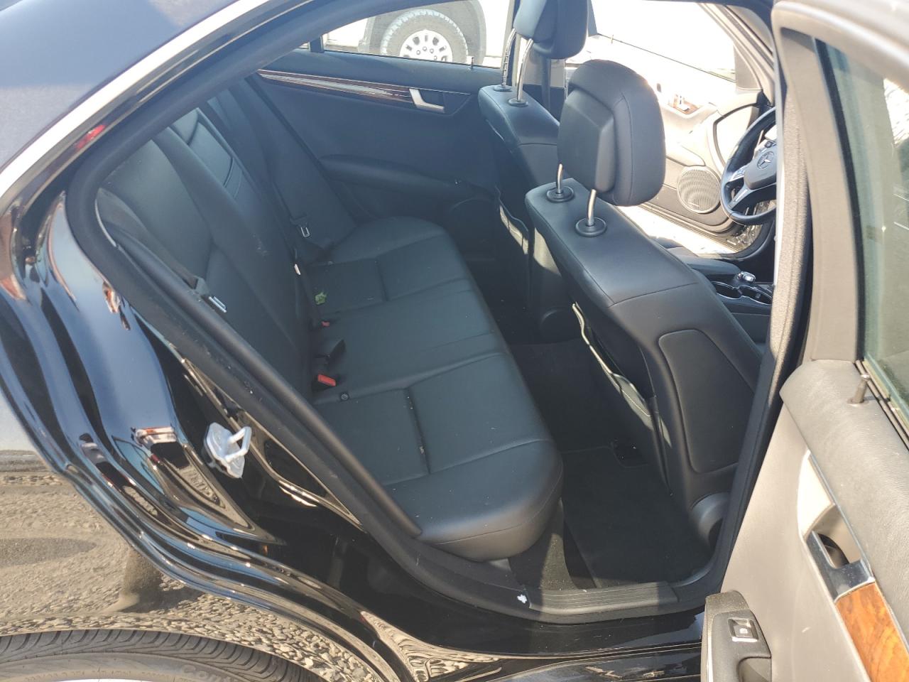 2014 Mercedes-Benz C 250 VIN: WDDGF4HB1ER308166 Lot: 67744475