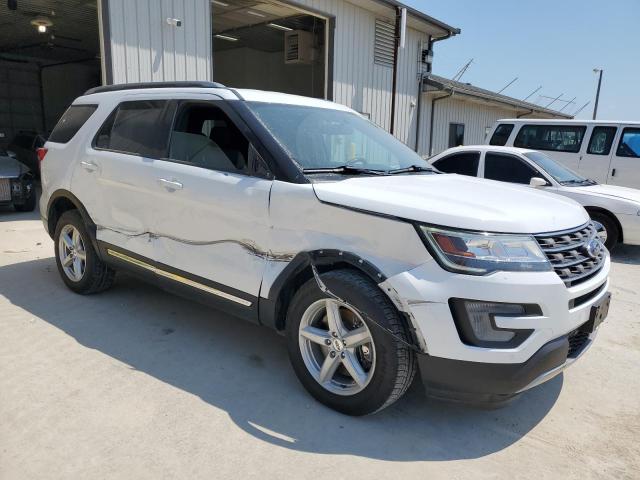 Паркетники FORD EXPLORER 2017 Белы