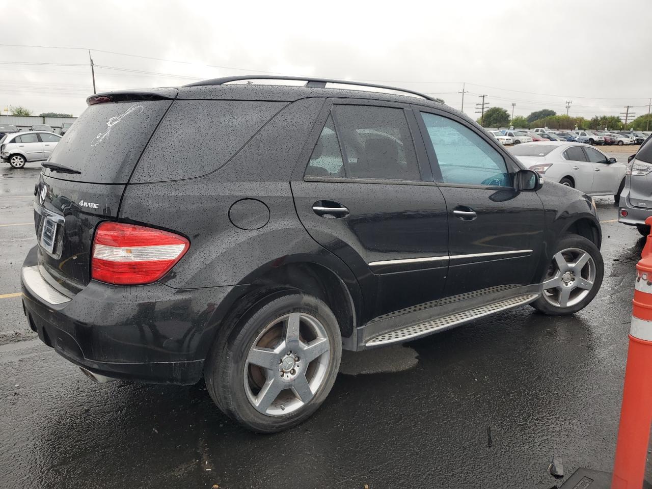 2008 Mercedes-Benz Ml 550 black null gas 4JGBB72EX8A373696 photo #4