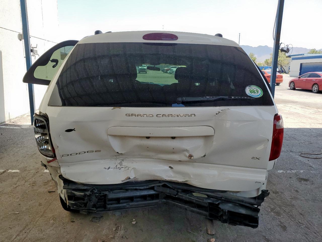 2002 Dodge Grand Caravan Ex VIN: 2B4GP74L02R621722 Lot: 68510495