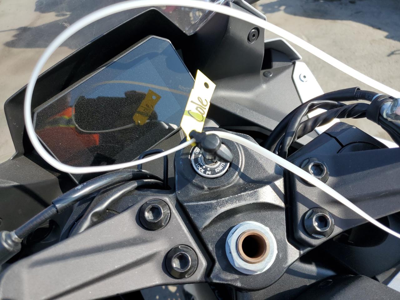 2024 Suzuki Gsx800 F VIN: JS1EM13B1R7100295 Lot: 66946235