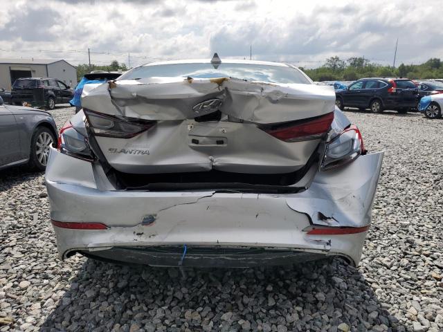  HYUNDAI ELANTRA 2018 Srebrny