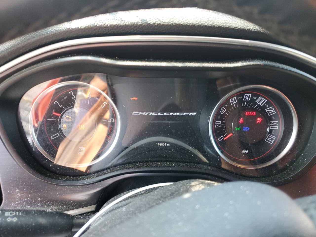 2018 Dodge Challenger Sxt VIN: 2C3CDZAG7JH317647 Lot: 68084405