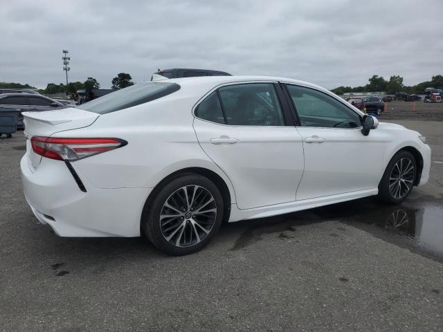  TOYOTA CAMRY 2019 Белы
