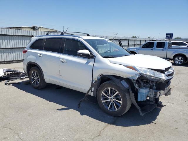  TOYOTA HIGHLANDER 2017 Белы