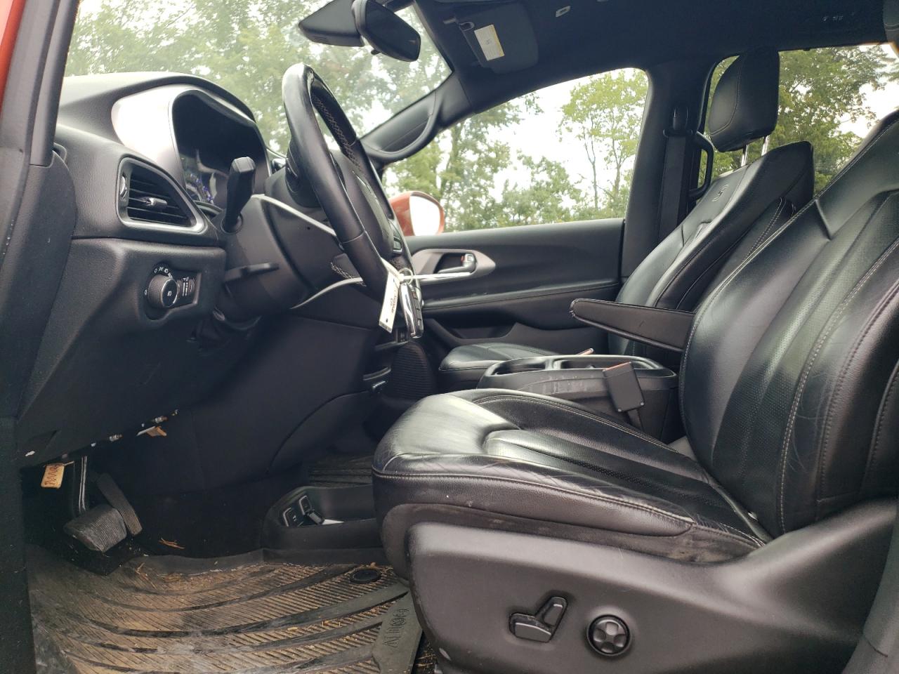 2018 Chrysler Pacifica Touring L VIN: 2C4RC1BG0JR172230 Lot: 68448225