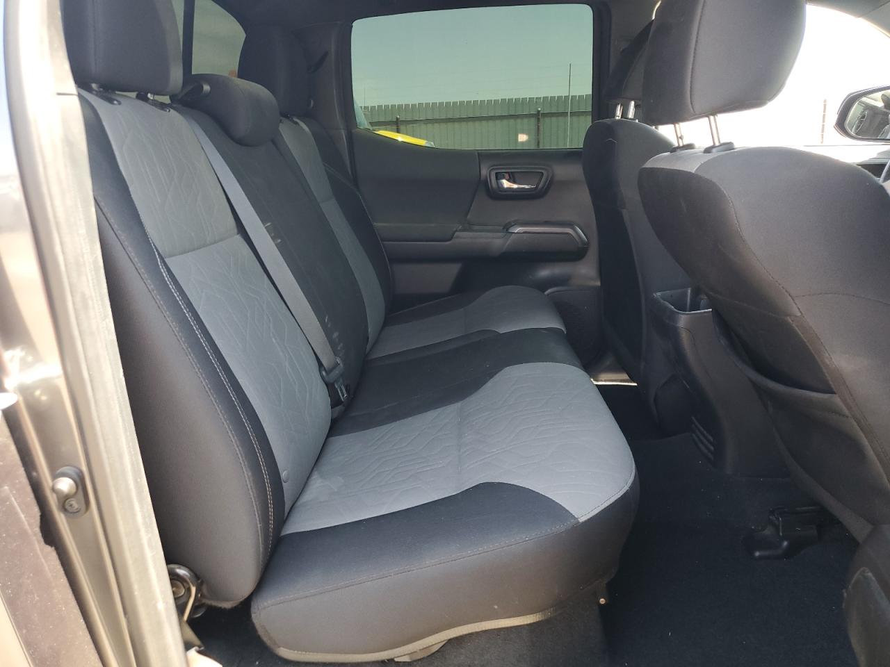 2022 Toyota Tacoma Double Cab VIN: 3TMCZ5AN2NM458461 Lot: 70406435