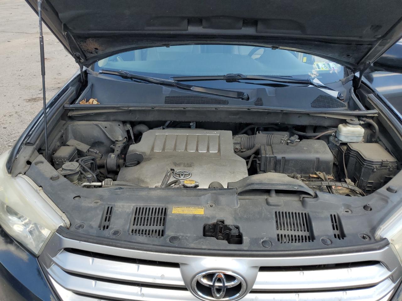 2011 Toyota Highlander Base VIN: 5TDBK3EH5BS074534 Lot: 69975465