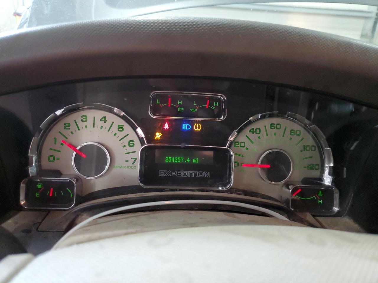 2010 Ford Expedition Limited VIN: 1FMJU2A50AEB64721 Lot: 68180795