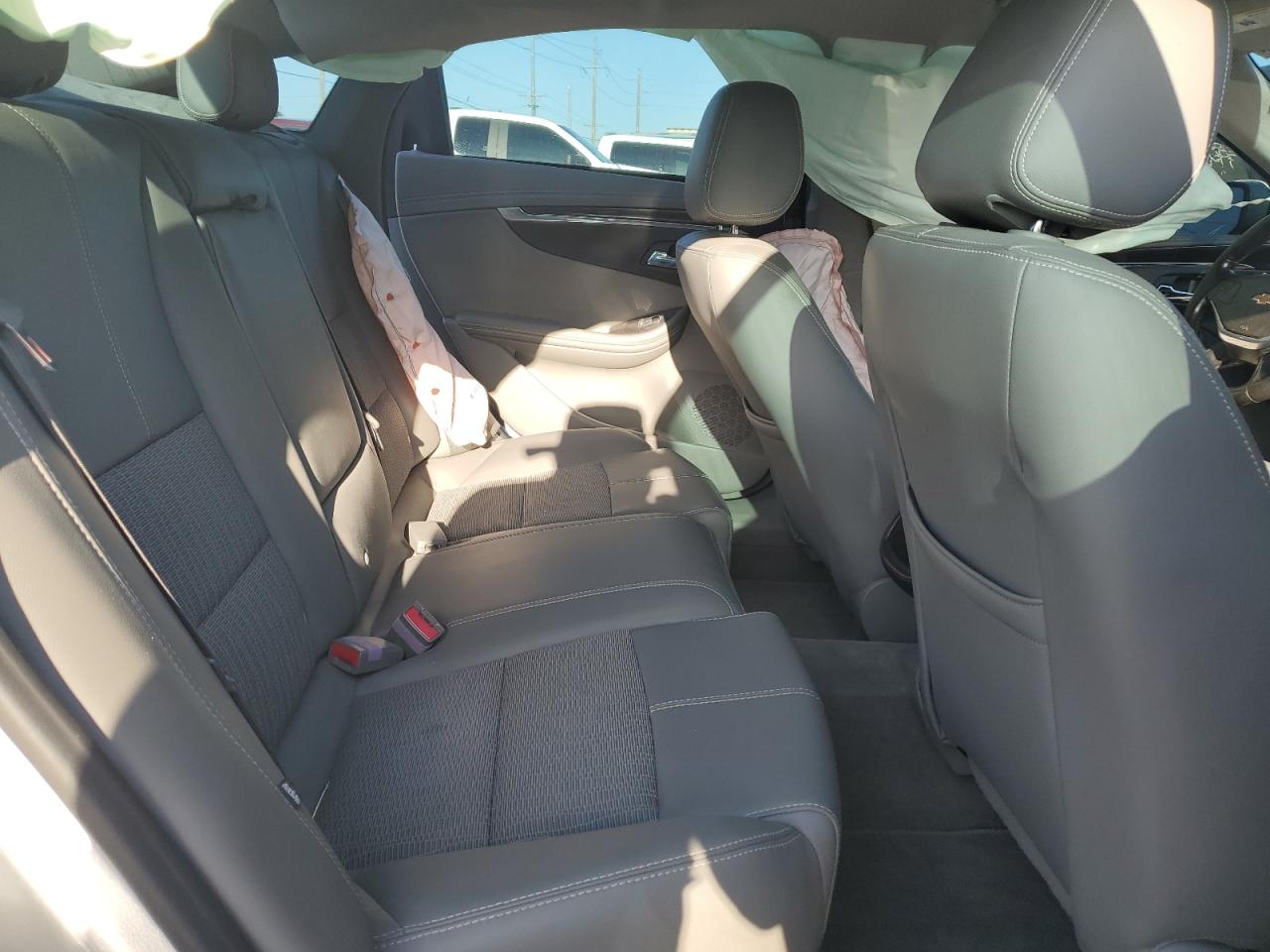 1G1115SL5FU100076 2015 Chevrolet Impala Lt